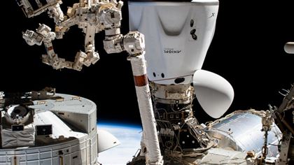 Корабль космических туристов отстыковался от МКС - NASA