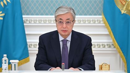 Президент Казахстана повысил в звании глав Минобороны, КНБ и генпрокурора