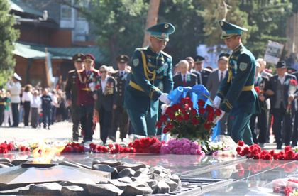 Как в Алматы празднуют День Победы (Фото)