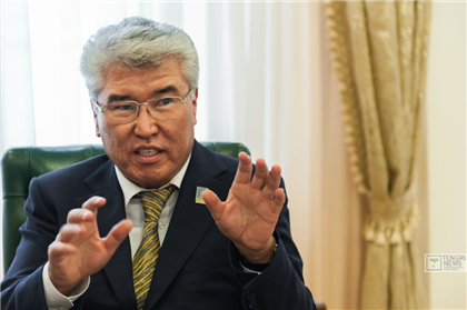 Бывший министр культуры Арыстанбек Мухамедиулы заявил после обысков об угрозах