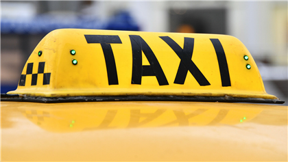 Таксист в Шымкенте обманул пассажиров на 1,5 млн тенге