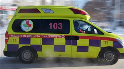 В Павлодарской области произошло ДТП с участием трех автомобилей, один человек погиб