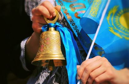 Сегодня в Казахстане для всех школьников прозвенит последний звонок