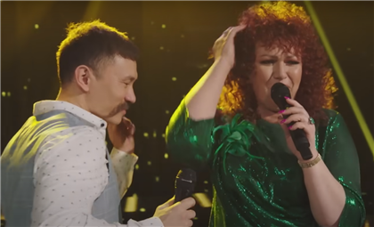 «Как же классно знать и казахский, и русский»: зрители в восторге от песни в популярном российском шоу