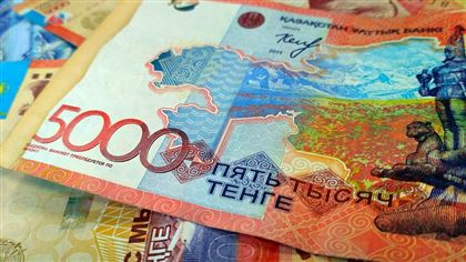 Чем опасна высокая закредитованность казахстанцев -  социолог