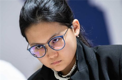 "Выпрашивали три миллиарда": шахматистка Бибисара Асаубаева выступила с новым заявлением