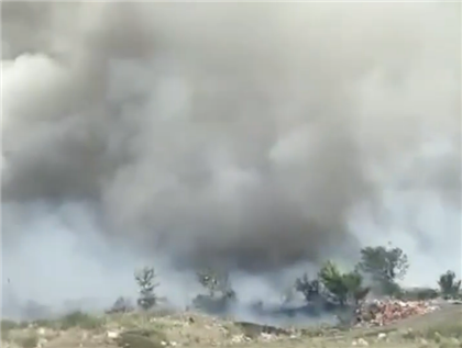 Жители Караганды не могут дышать из-за страшного пожара на мусорном полигоне 