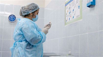В Казахстане за сутки коронавирусом заболели 454 человека