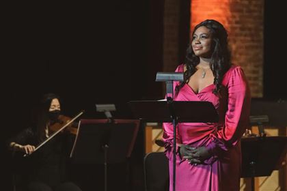 NYT: певица из США отказалась от своей партии в «Аиде» из-за «расистского» грима Нетребко