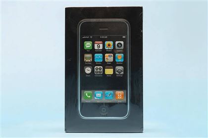 Первый iPhone в запечатанной упаковке продали за 35 тысяч долларов