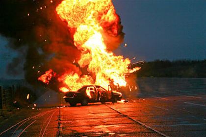 70% ожога тела получил мужчина при взрыве газа в авто