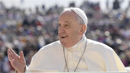 Папа Римский Франциск вылетел в Казахстан