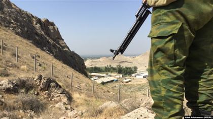 На границе Кыргызстана и Таджикистана снова началась перестрелка