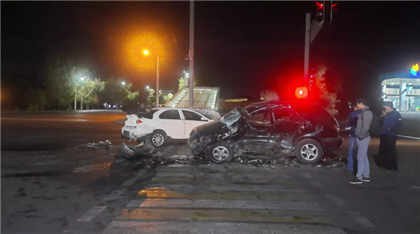 Крупное ДТП с участием четырех машин в Алматы: один человек погиб