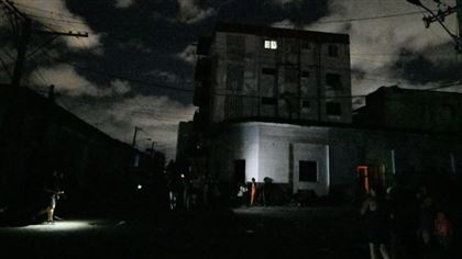 В Бангладеш 130 миллионов человек остались без света