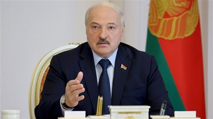Лукашенко распорядился ввести запрет на повышение цен в Беларуси
