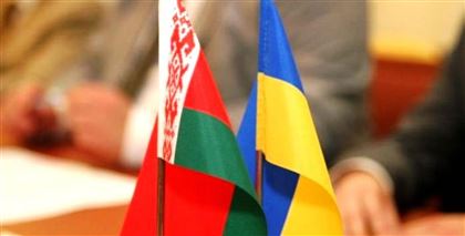 Украина рассмотрит отмену безвизового режима с Беларусью