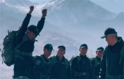  В сети появилось видео, как тренируются будущие бойцы СОБР 
