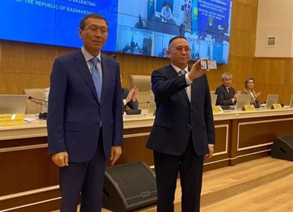 ЦИК зарегистрровала Нурлана Ауесбаева кандидатом в президенты РК