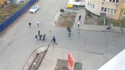 "Ссора произошла из-за девушки" - в полиции Алматы высказались о массовой драке