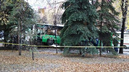 9-летнего ребенка госпитализировали после ДТП с автобусами в Алматы