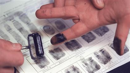 В Казахстане еще на год перенесли введение отпечатков пальцев