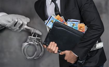 Почти 30 тысяч казахстанских чиновников скрывают свои активы за рубежом