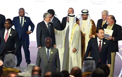 Глава государства принял участие в церемонии открытия саммита «Неделя устойчивого развития Абу-Даби» 