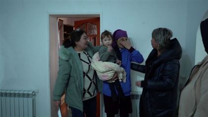 В Шымкенте многодетной матери подарили двухэтажный дом