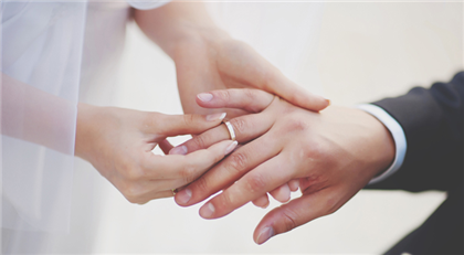 Казахстанцы могут подавать заявление на регистрацию брака через мобильные приложения банков 