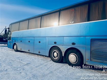 На трассе Астана-Кокшетау сломался автобус с гражданами Таджикистана