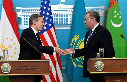 "США десятилетиями пытались отлучить бывшие советские страны от груди Москвы" -  иноСМИ о визите Блинкена в Казахстан