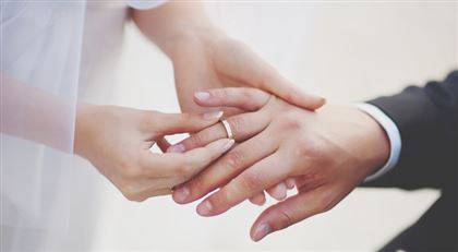 Казахстанец узнал о тайном браке супруги после переезда в Грузию