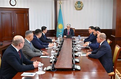 Президент Касым-Жомарт Токаев провел консультацию с руководителями фракций политических партий