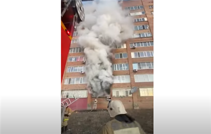 В Усть-Каменогорске из-за пожара в многоэтажном доме эвакуировали 15 человек