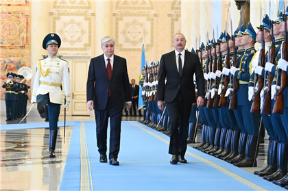 Токаев встретил президента Азербайджана