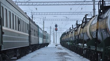 Жительницу Алматы сняли с поезда за распитие алкоголя