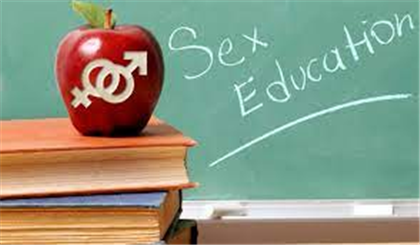 "Клиент может снять презерватив": родителей школьников шокировали брошюры по сексологии в Текели