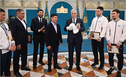 "Прошлое воскресенье стало триумфальным" - Токаев принял призеров чемпионата мира по боксу