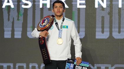 "Бросил учебу ради мечты": как живет самый молодой чемпион мира по боксу из Казахстана