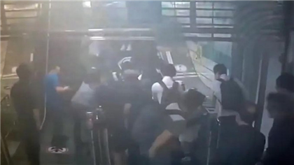 Эскалатор вышел из строя и покалечил 14 человек в метро Южной Кореи
