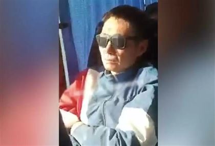 В Астане мужчина приставал к 15-летней девочке, уснувшей в автобусе 