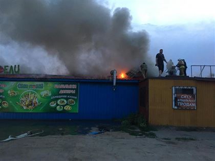 Кафе и рынок горели в Костанайской области
