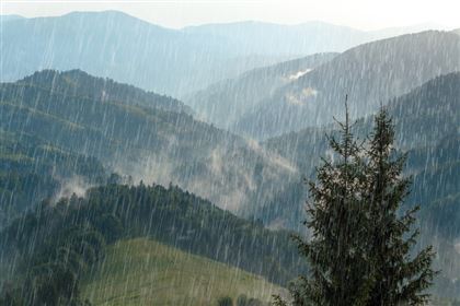 После дождей в горах Алматинской области искали 13 туристов и лесника 