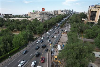 Ремонт по южной стороне проспекта Аль-Фараби в Алматы завершен