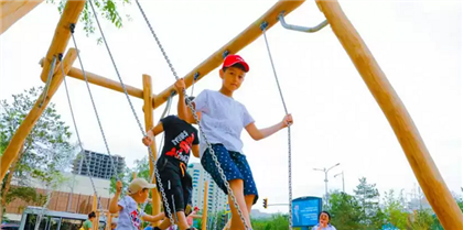  Прокурорская проверка: дефекты на 35 детских площадках устранили в Степногорске 