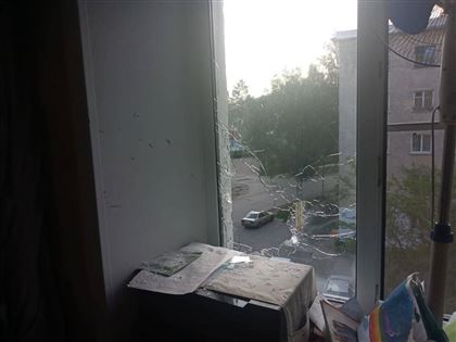 Житель ВКО выстрелил в окно своего соседа из охотничьего ружья