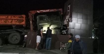 Пьяный угонщик врезался в памятник в Костанайской области