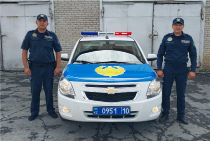 Автомобиль угнали с заправки, пока водитель ходил за кофе, в Лисаковске