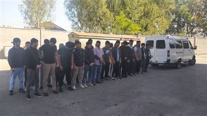 18 подростков из Таджикистана выявила миграционная полиция на алматинской барахолке